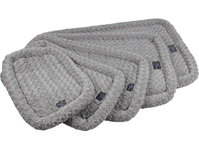 **Luxurious Ultra-Soft Crate Mat for Comfortable Pet Travel**