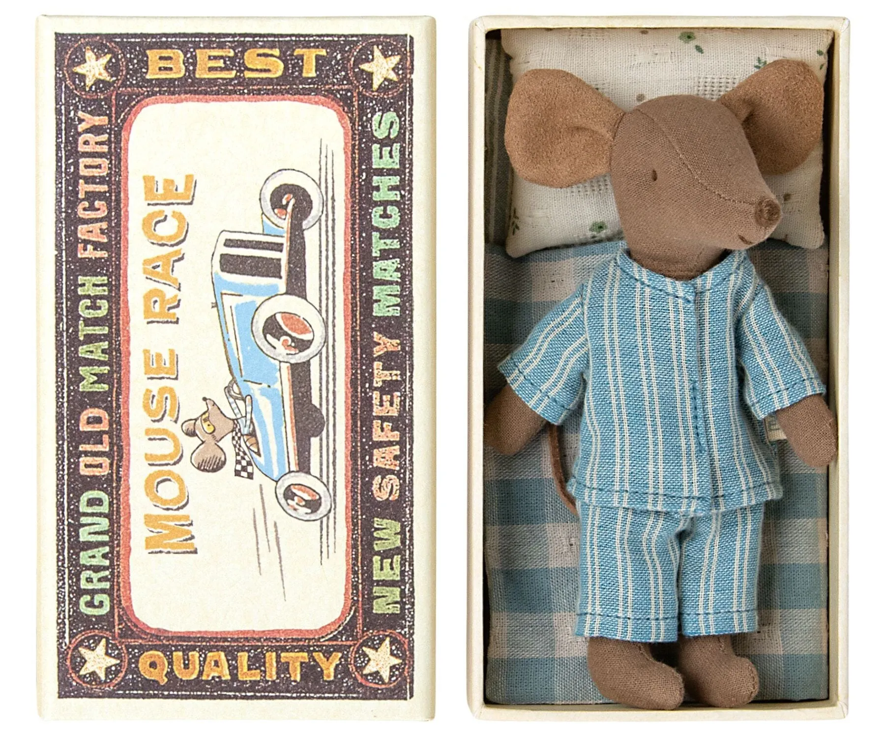 Big brother mouse in matchbox