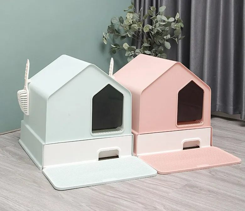 Fully Enclosed Cat Litter Box with Tray, Mat & Scooper - Green