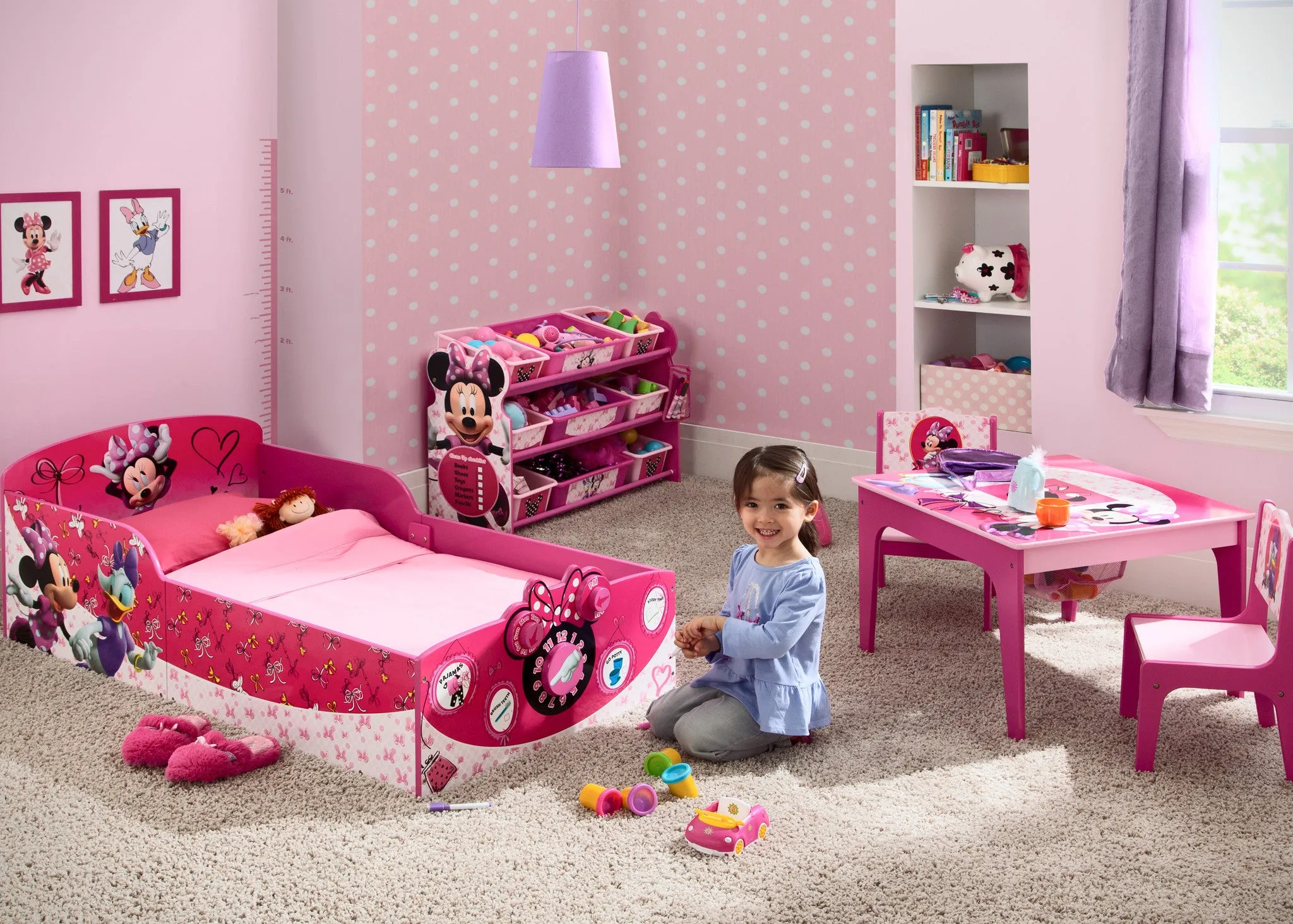 Minnie Mouse Deluxe Table & Chair Set with Storage