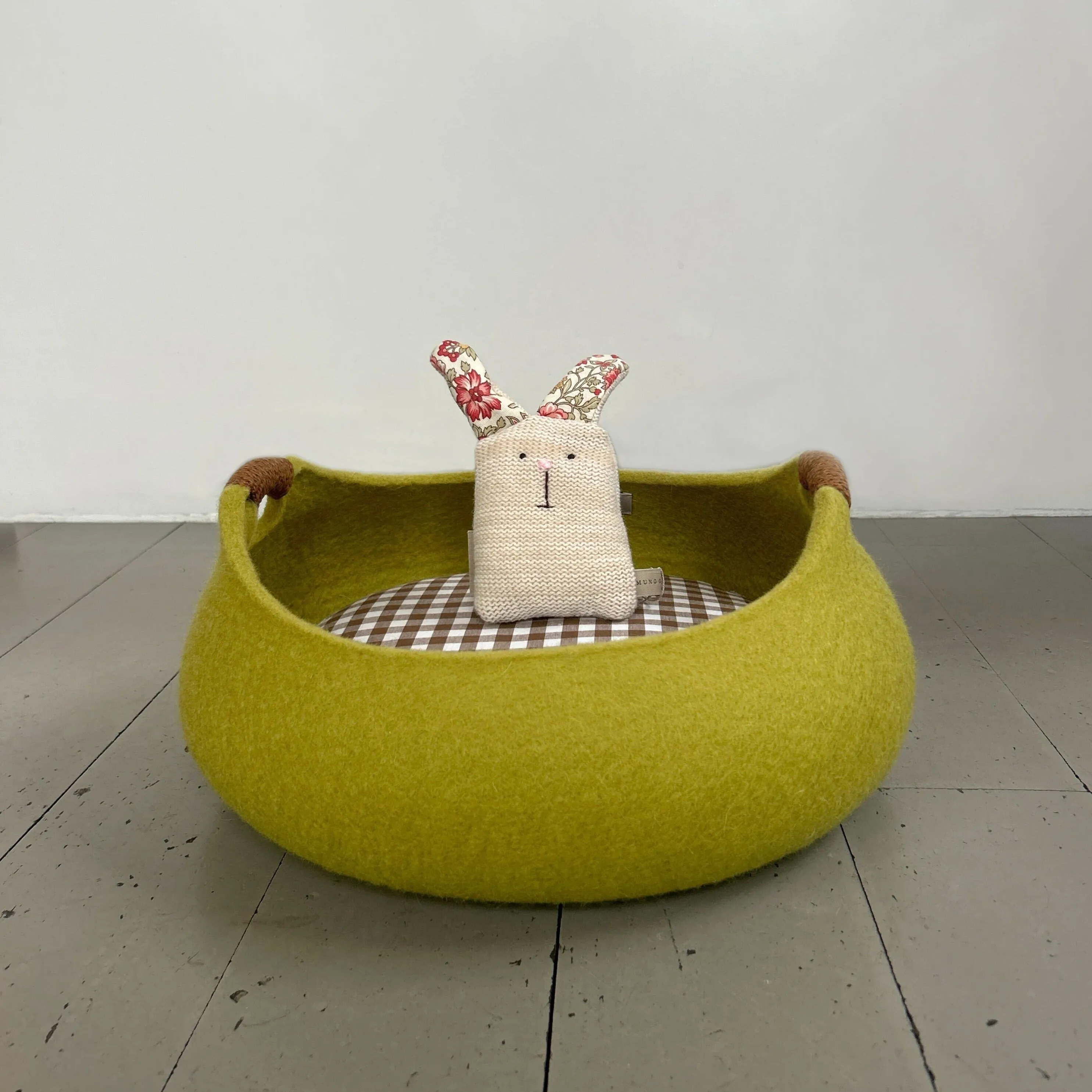 Pebble Cat Bed