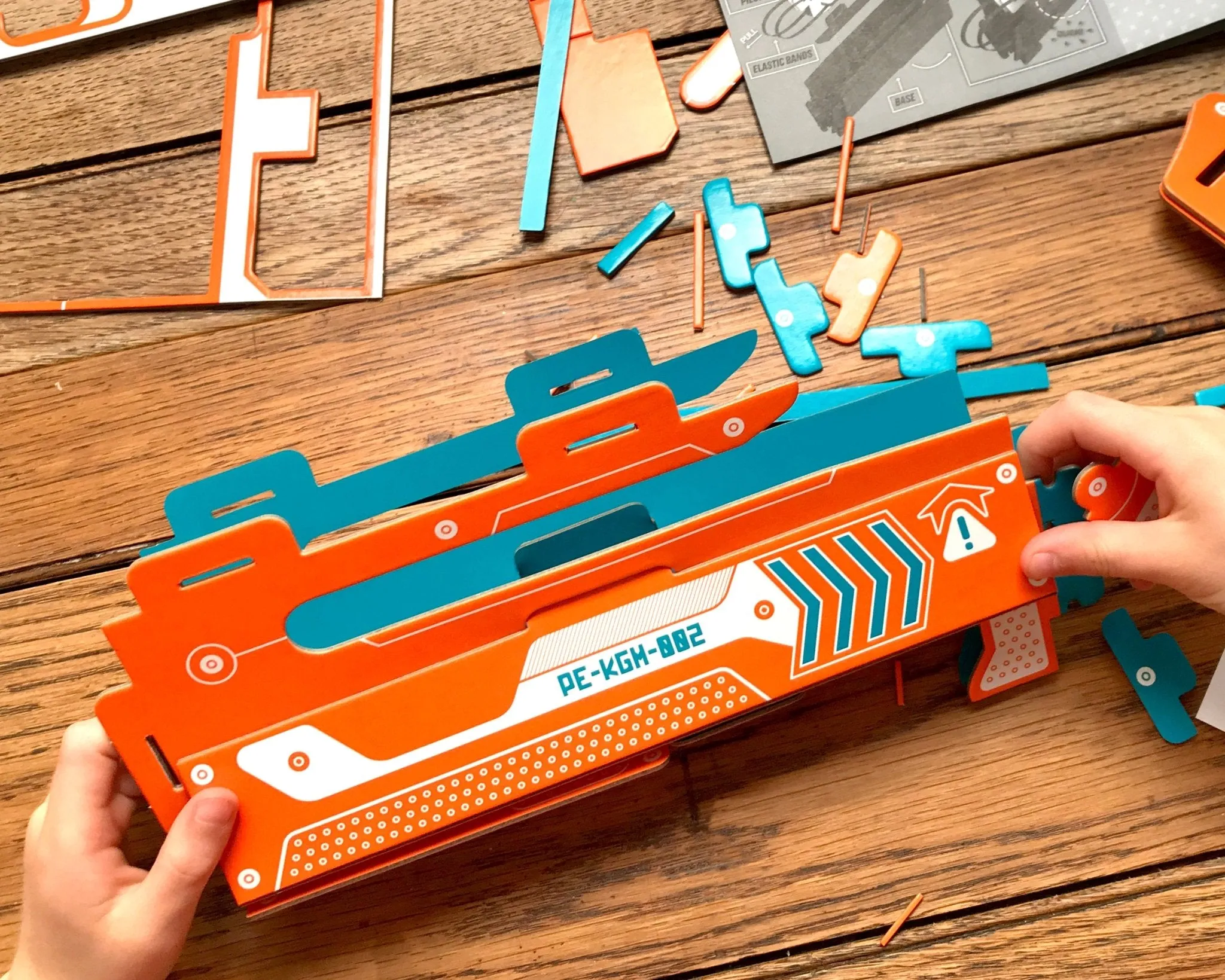 STEM Build - Paper Plane Launcher with Game Accessories